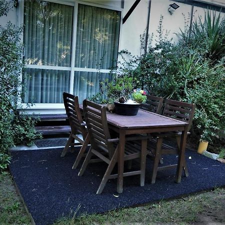 Nut Point Cottage West Melton Экстерьер фото