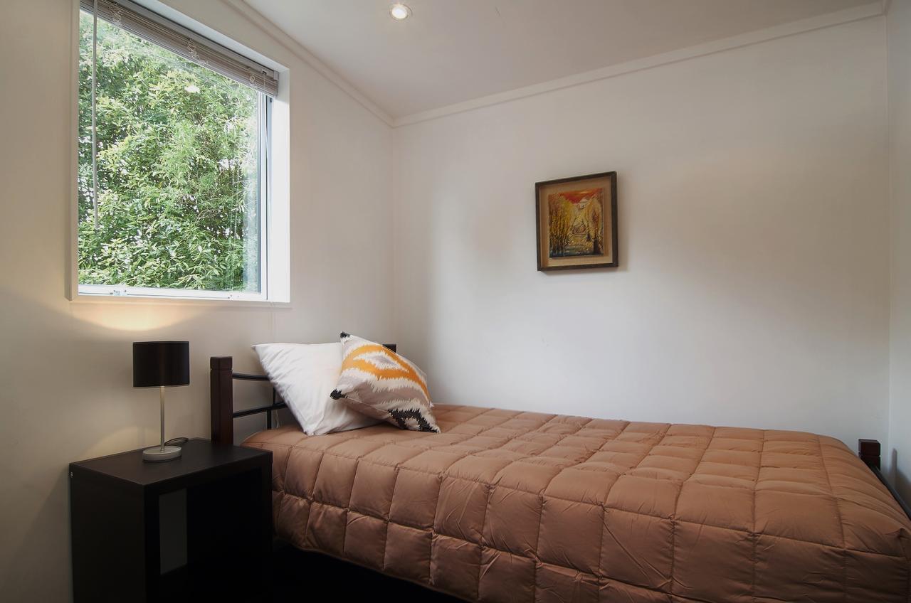 Nut Point Cottage West Melton Экстерьер фото